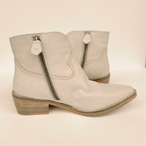 Vintage Foundry Co. Women’s Arielle Booties - Picture 5 of 7